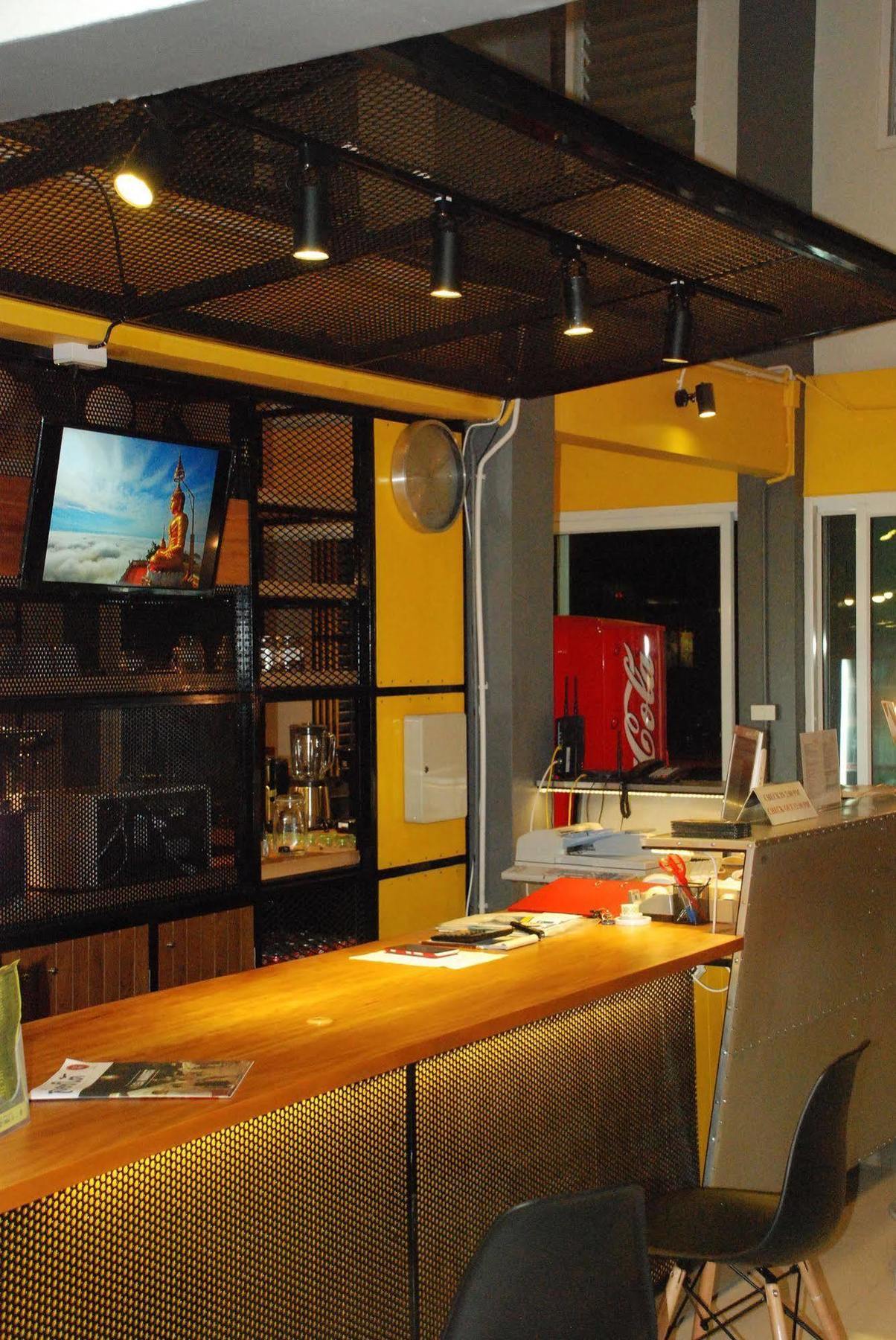 Oyes Hostel Краби Экстерьер фото