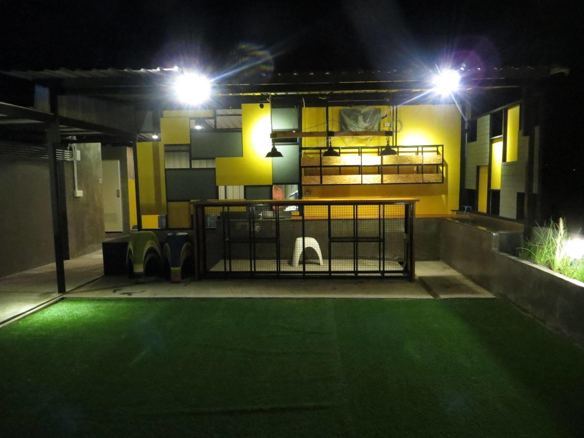 Oyes Hostel Краби Экстерьер фото